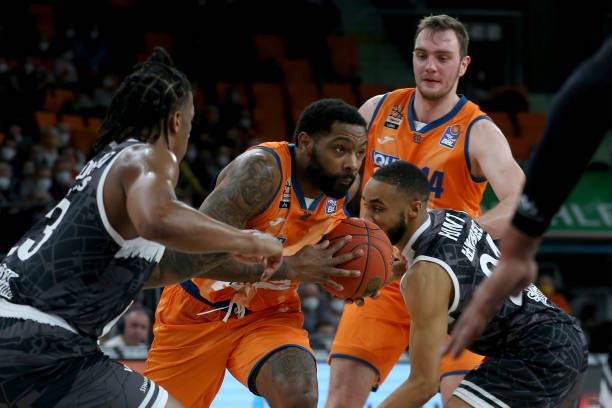 谷让他在场 谷让他在场