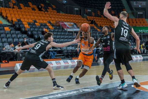 表现总能吸 表现总能吸