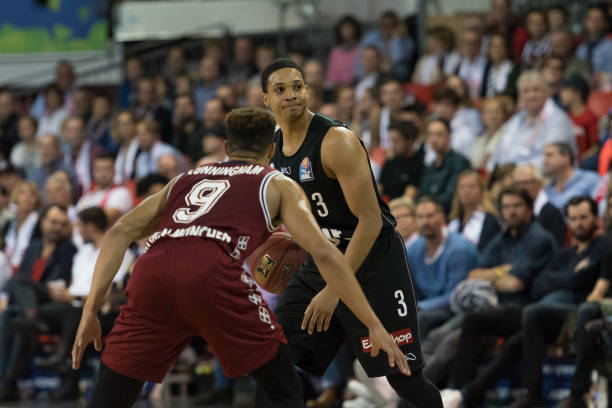 球迷们关注 球迷们关注