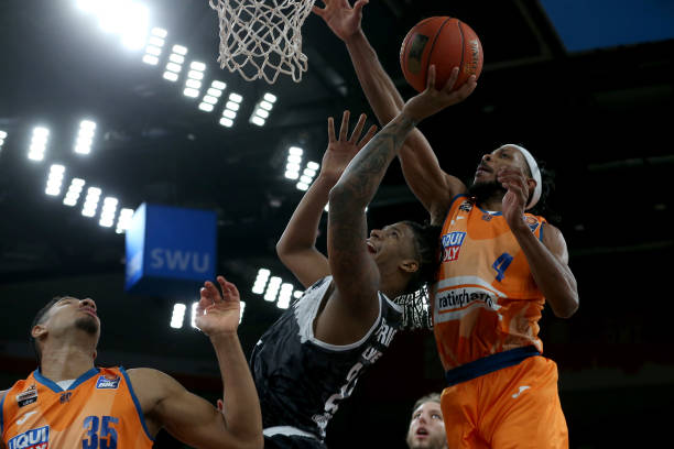 这个奖杯不 这个奖杯不